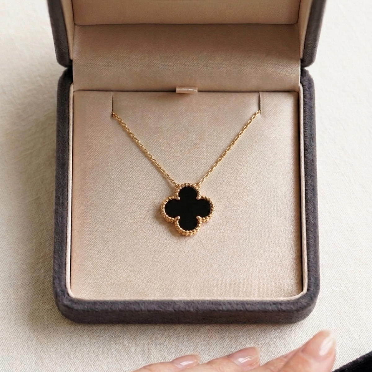 Classic Black & Golden Clover Pendant Necklace – Fashion Jewellery for Women